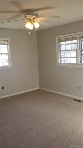 102 Hemingway Ln, Statesville, NC 28625 - photo 7