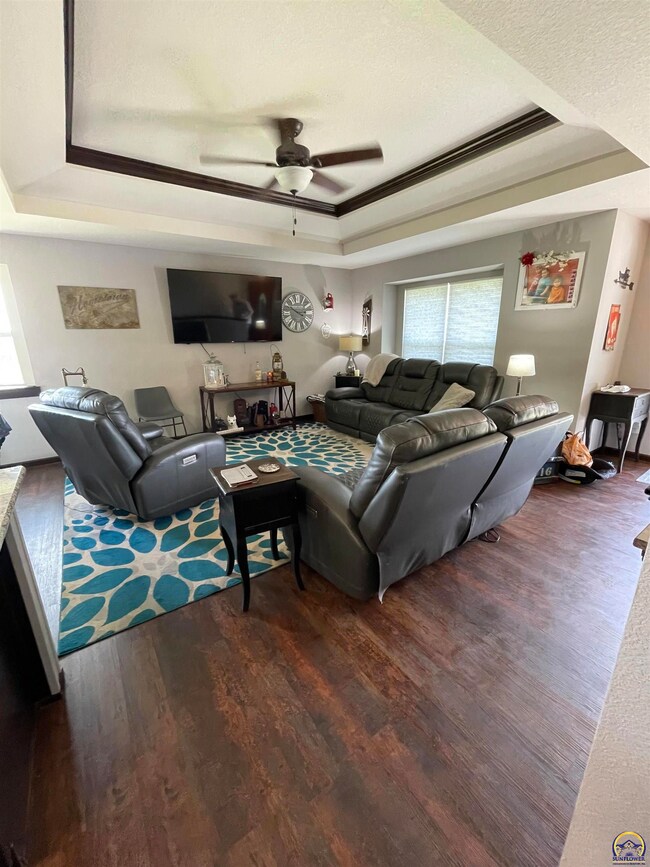 2435 SW 65th St, Topeka, KS 66619 - photo 5