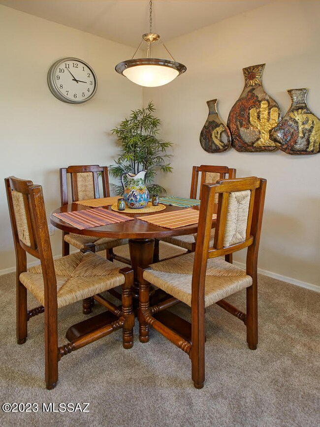 8dining area