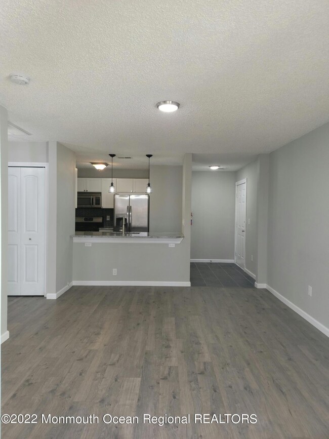 87 Des Moines Ct unit 93, Tinton Falls, NJ 07712 - photo 4