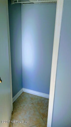 8845 Ivey Rd, Jacksonville, FL 32216 - photo 6