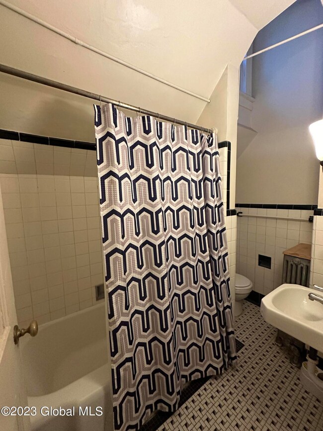 166 2nd Ave unit 9, Troy, NY 12180 - photo 4