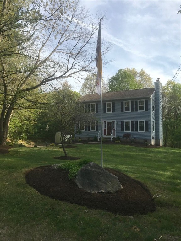 261 Old Oxford Rd, North Smithfield, RI 02896 - photo 2