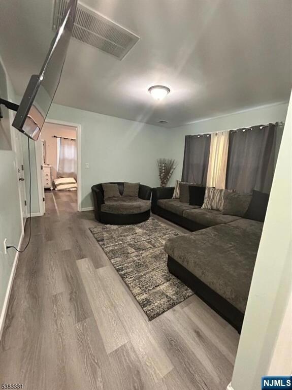 95-97 S Munn Ave unit 3, Newark, NJ 07106 - photo 2