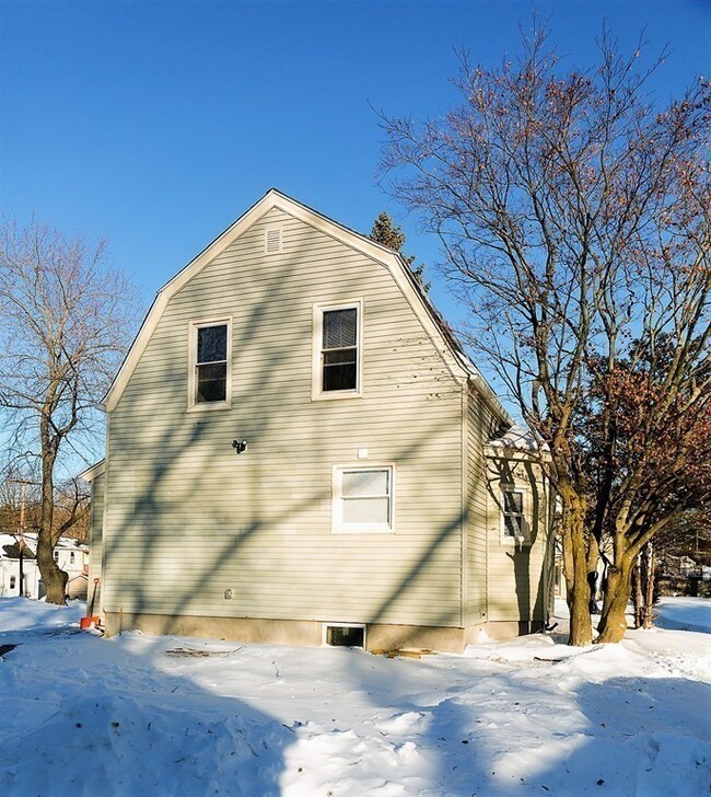 110 S Ludlow St, Worcester, MA 01603 - photo 5
