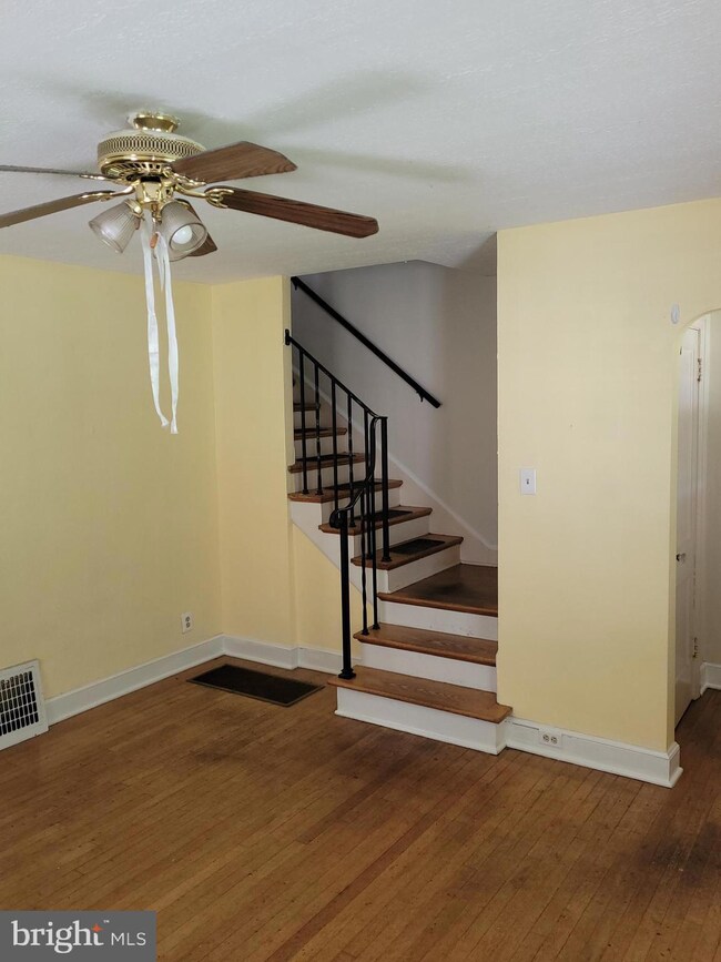 331 S Washington St unit A, Berkeley Springs, WV 25411 - photo 5