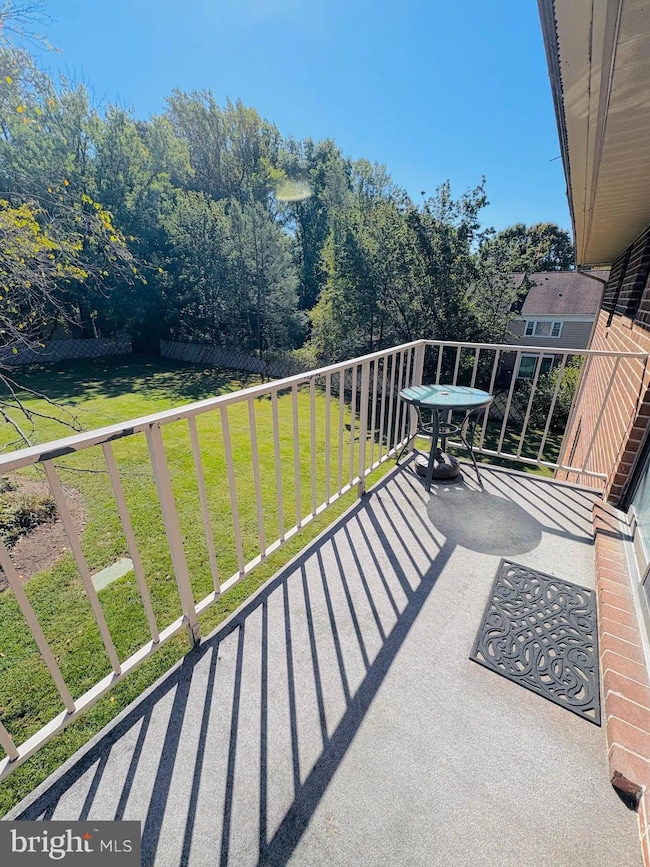 368 Saybrook Ln, Wallingford, PA 19086 - photo 5