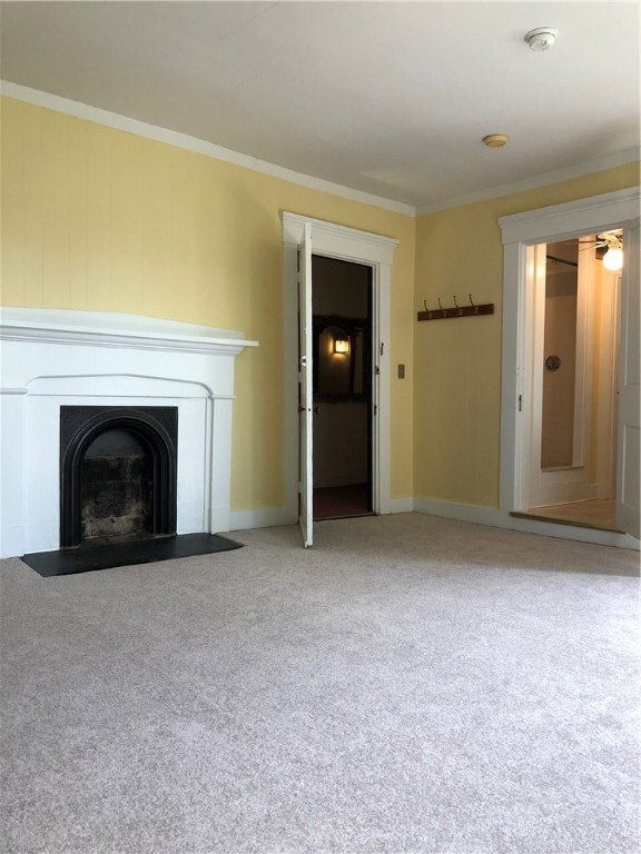 25 Catherine St unit C, Newport, RI 02840 - photo 4