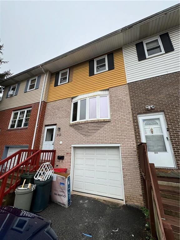 213 Old Forge Dr, Bath, PA 18014 - photo 2