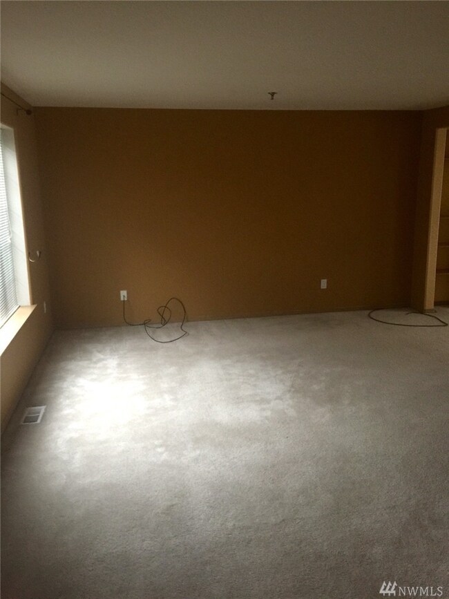 8106 242nd St SW unit E, Edmonds, WA 98026 - photo 2