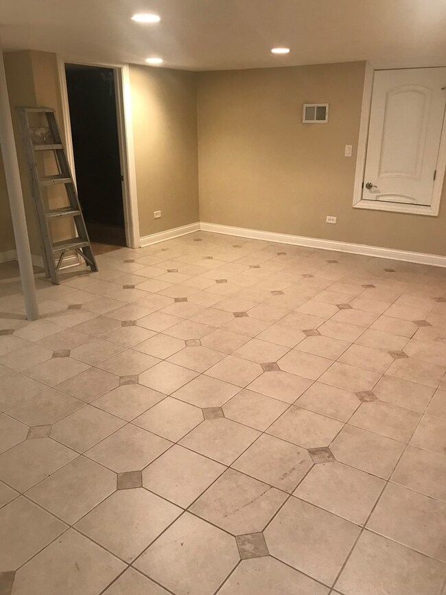 1796 Stewart Ave, Des Plaines, IL 60018 - photo 7