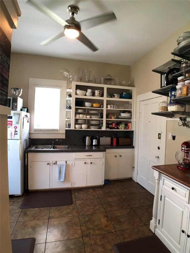 934 Cortlandt St, Houston, TX 77008 - photo 7