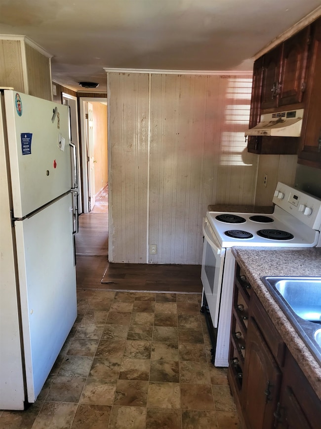 301 Texas Ave, Chesnee, SC 29323 - photo 5