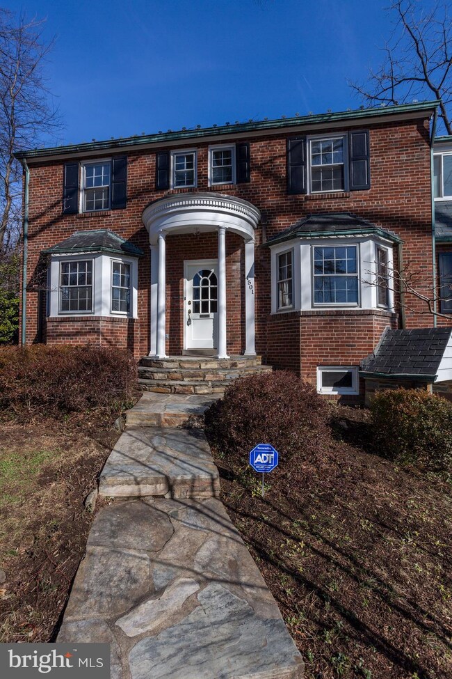 4501 Cheltenham Dr, Bethesda, MD 20814 - photo 3