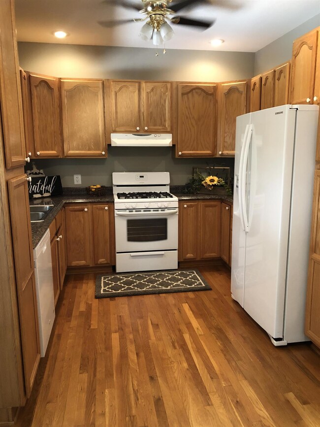 112 Fredonia Rd, Manchester, TN 37355 - photo 3