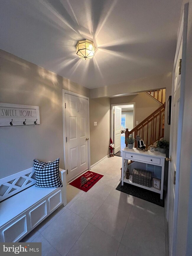 252 Windsor Ct, Quakertown, PA 18951 - photo 2