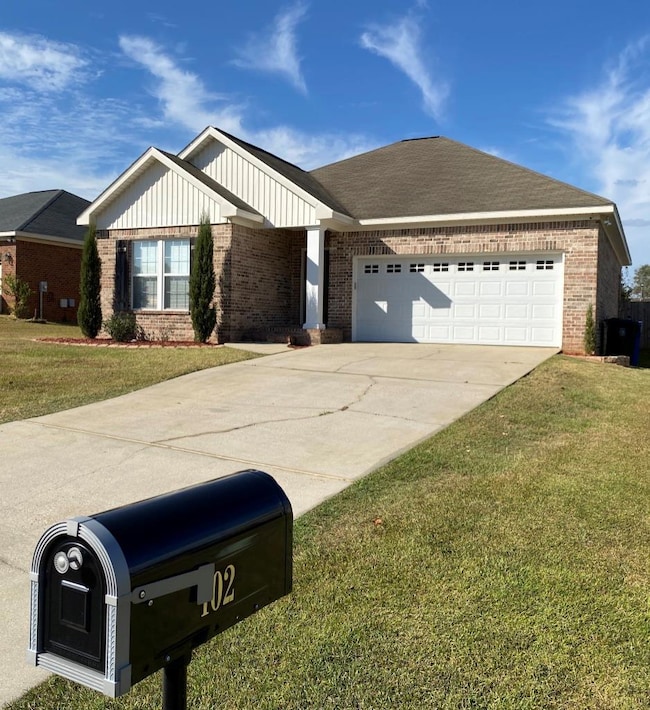 102 Waxmyrtle Rd, Dothan, AL 36301 - photo 2