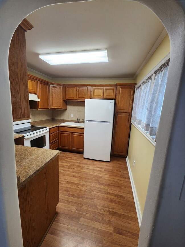 15245 Towerwood Dr, Conroe, TX 77306 - photo 7