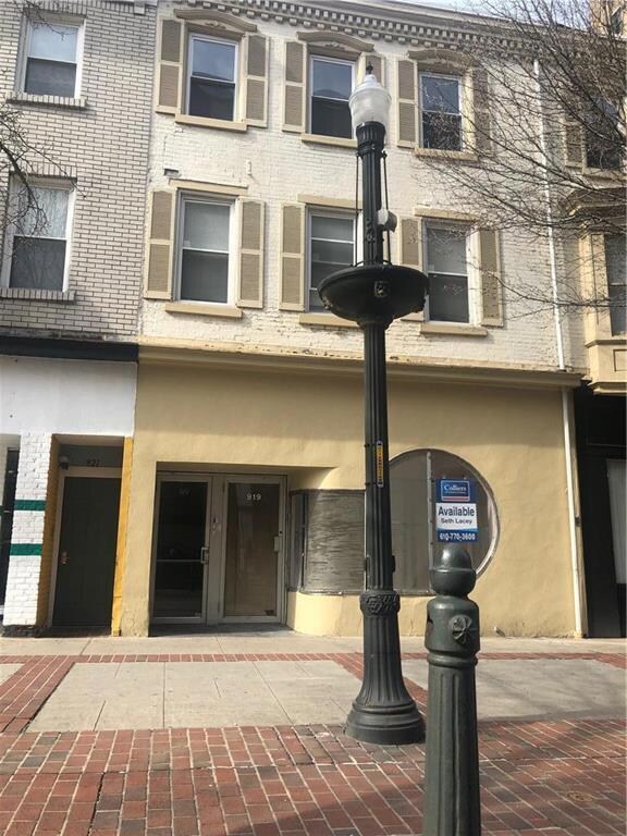 919 W Hamilton St unit 2nd floor, Allentown, PA 18101 - photo 2