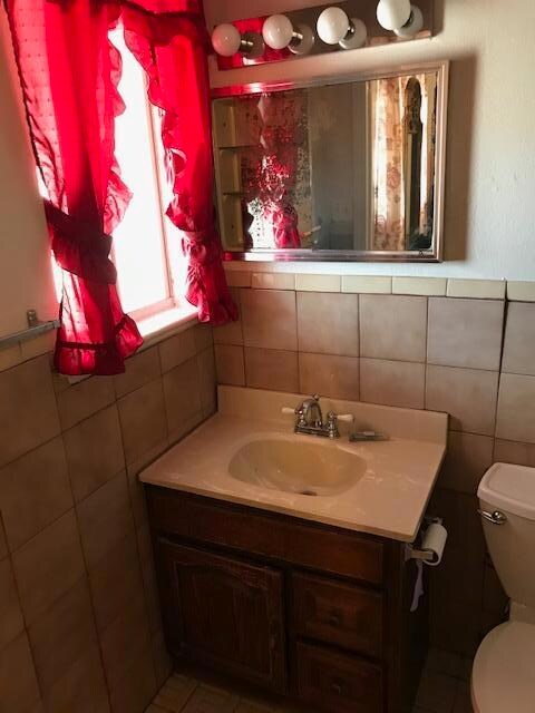 7823 Broadway Dr, El Paso, TX 79915 - photo 5