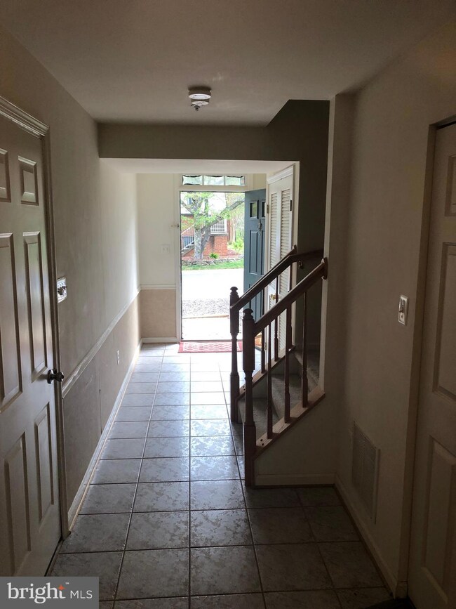 13125 Rosebay Dr, Germantown, MD 20874 - photo 6