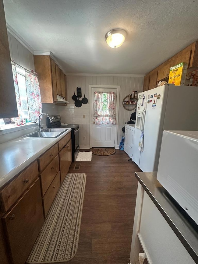 Kitchen with abundant cabinets