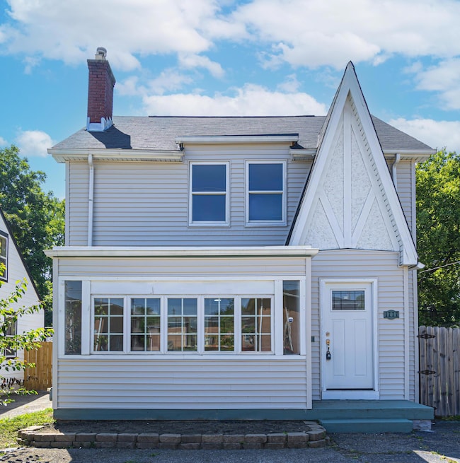 1777 Lockbourne Rd, Columbus, OH 43207 - photo 2