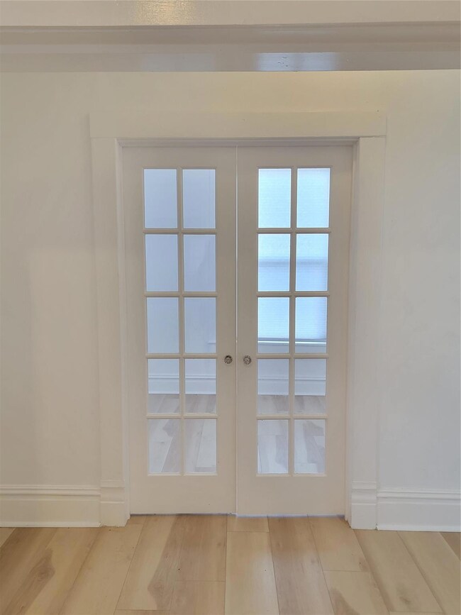 1122 W Gandy St, Denison, TX 75020 - photo 5