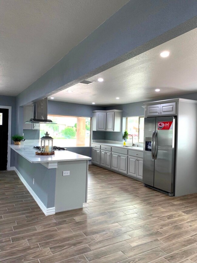 556 Carol St, El Paso, TX 79907 - photo 3