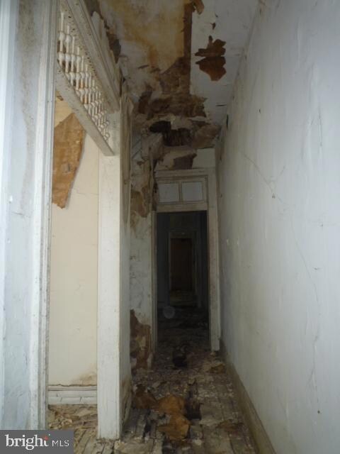 903 Appleton St, Baltimore, MD 21217 - photo 5