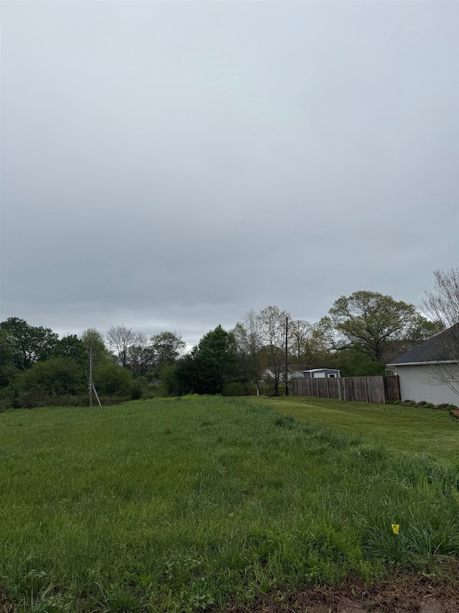 111 Oakview Cir, Killen, AL 35645 - photo 3