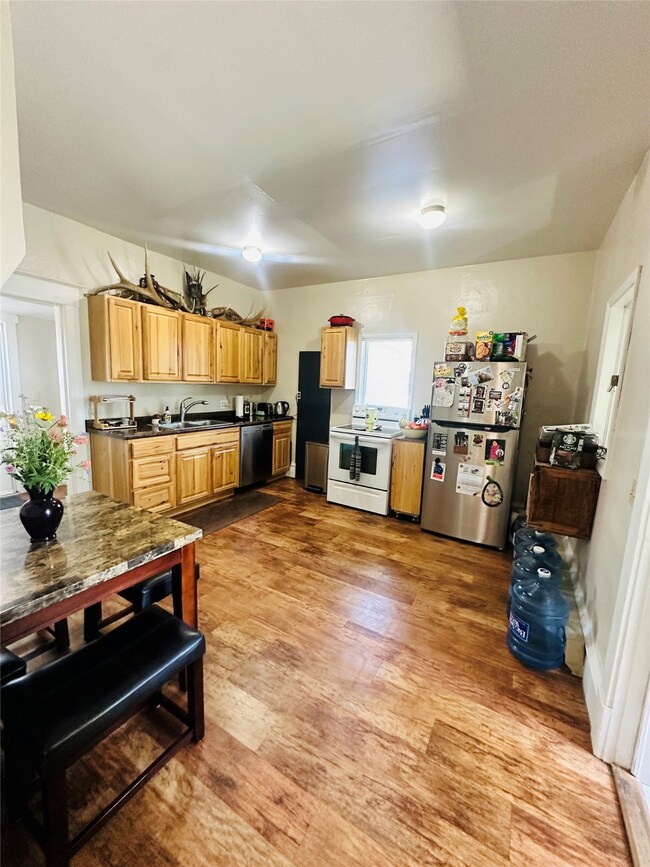 51 3rd Ave S, Stanford, MT 59479 - photo 5