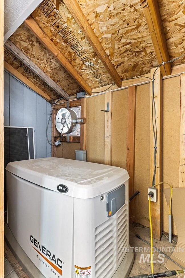 15 Little Donner Dr, Cascade, ID 83611 - photo 6