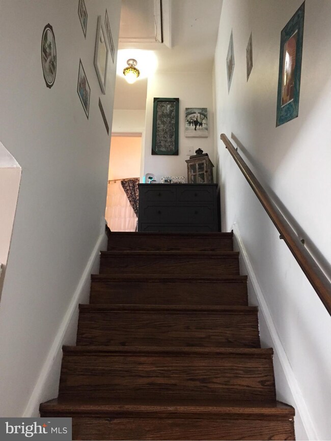 6934 University Dr, Alexandria, VA 22307 - photo 6