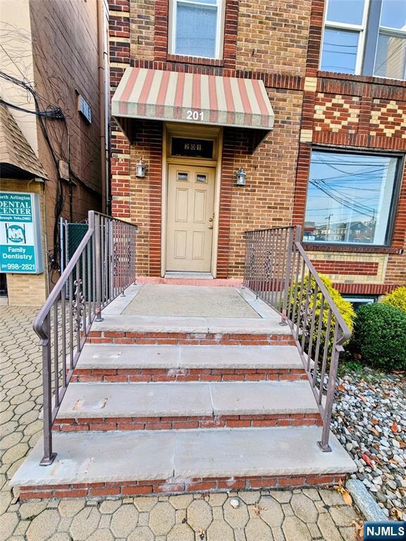 201 Ridge Rd unit 2, North Arlington, NJ 07031 - photo 2