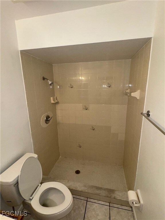 517 SE 23rd Place, Cape Coral, FL 33990 - photo 7