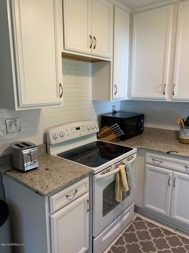 4527 Blackburn St, Jacksonville, FL 32210 - photo 5