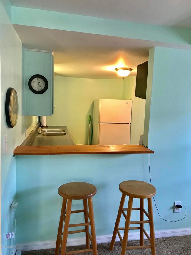 Kitchen Breakfast Counter