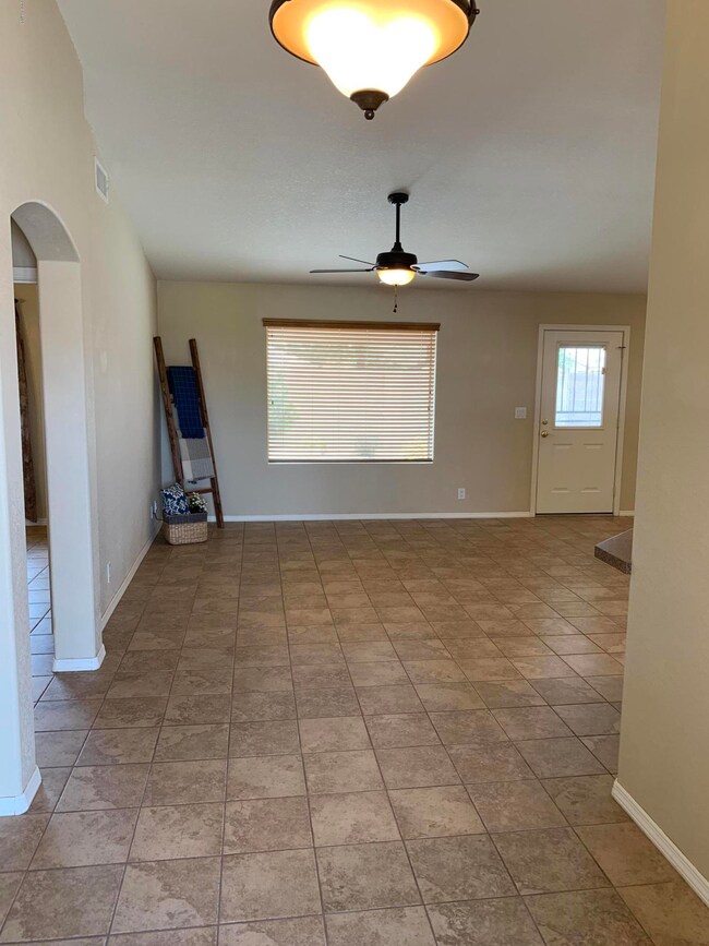 Elegant features throughout