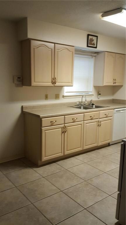 KITCHEN VIEW 1