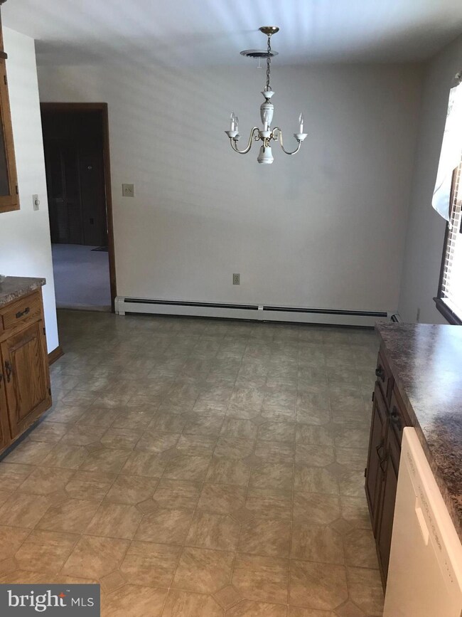 12205 Cloverly Farm Ln, Smithsburg, MD 21783 - photo 7