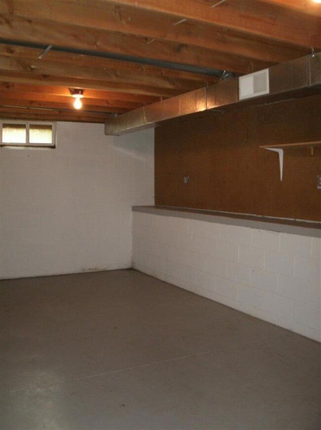 1115 W 1st St. Part Basement