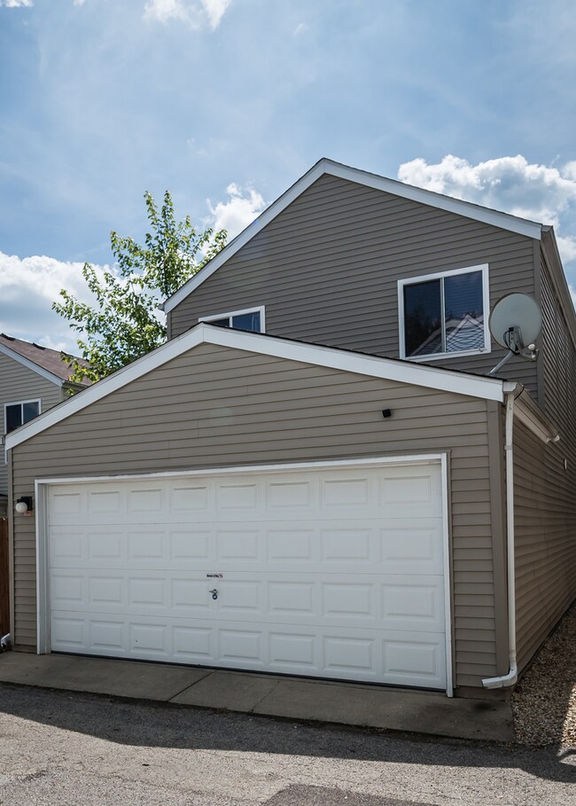 923 Symphony Dr unit 7103, Aurora, IL 60504 - photo 3