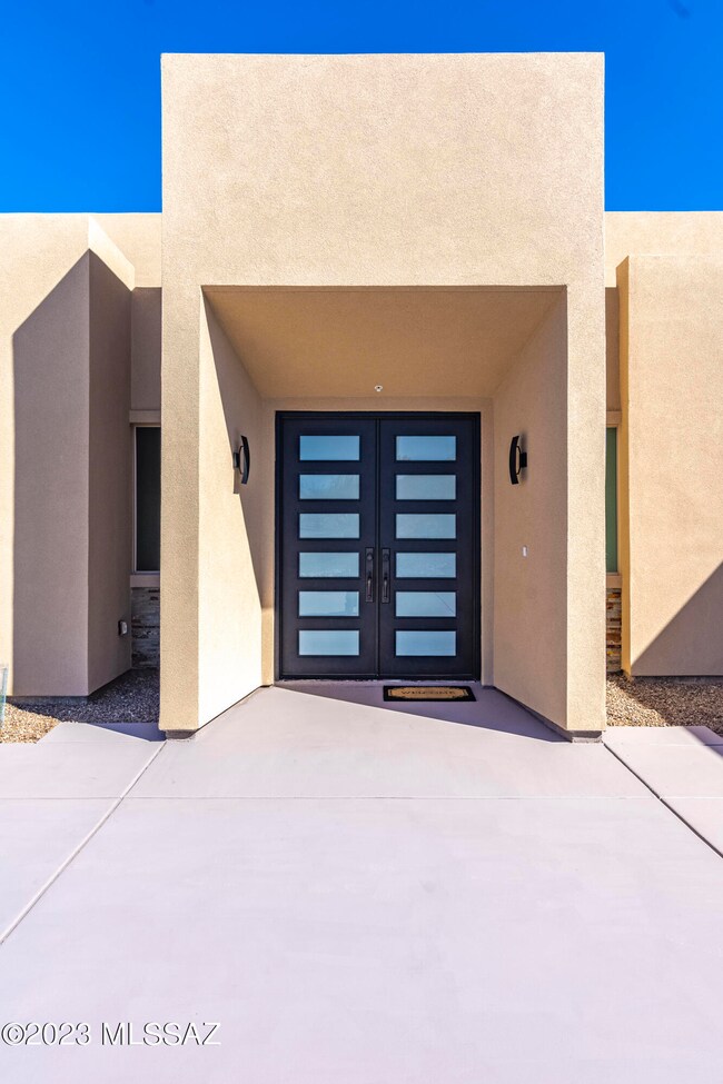 8321 S Triangle R Ranch