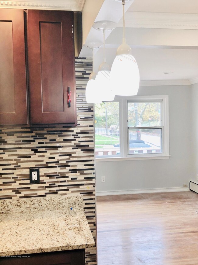 59 Thomas St unit 1, Staten Island, NY 10306 - photo 6