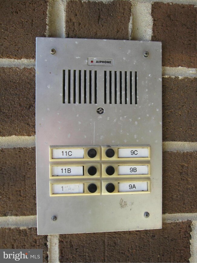 11 Friendswood Ct unit A, Baltimore, MD 21209 - photo 3