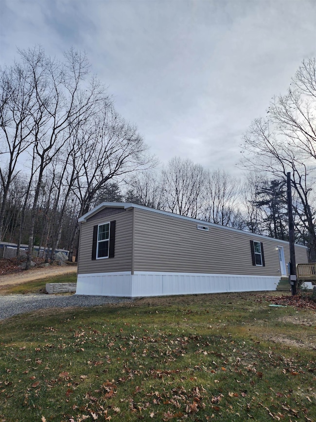 New Hampshire Mobile Homes under $200,000 - Homes.com