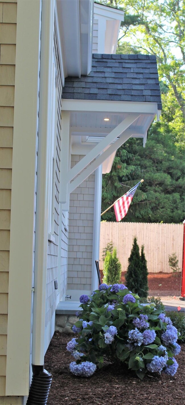 Listing Flag Front