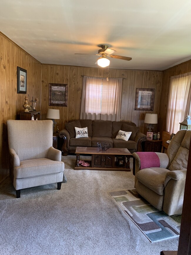 408 Ray St, Shelbyville, TN 37160 - photo 4