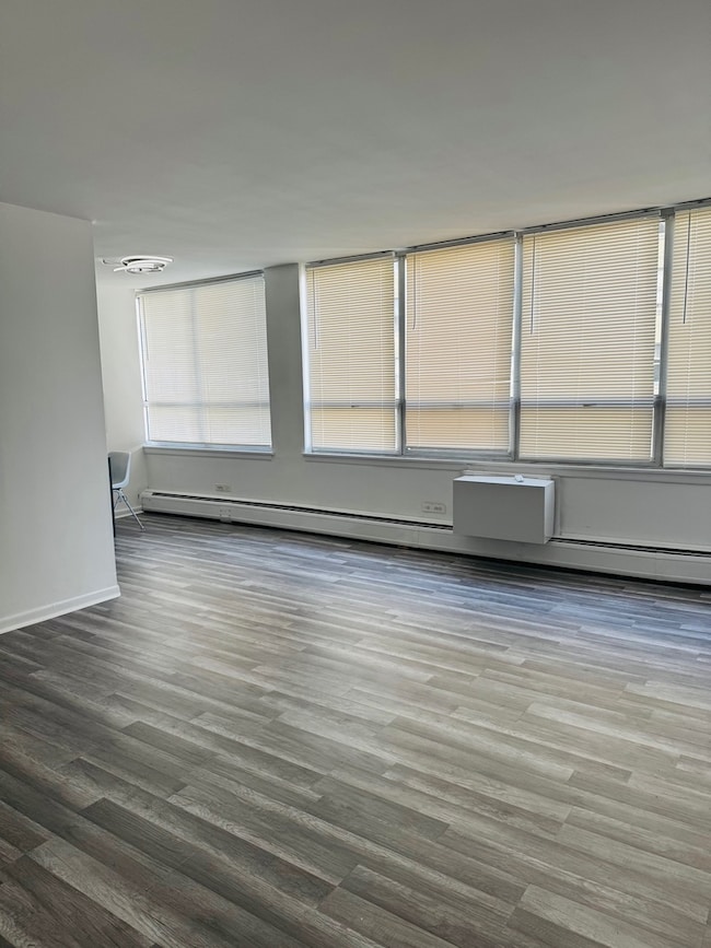 Granville Beach Condominiums unit 1508, Chicago, IL 60660 - photo 3